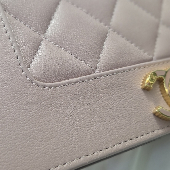 Authentic Chanel Pink Quilted Leather CC Logo Long Flap Wallet 22-Series - Picture 9 of 13